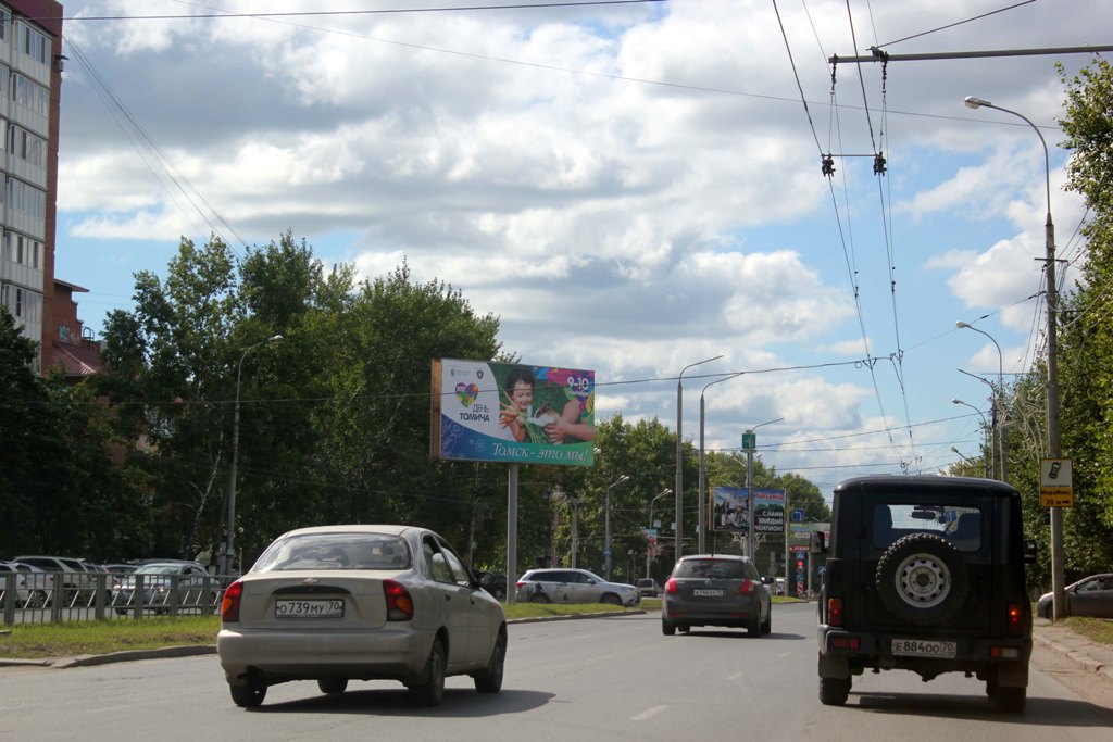 пр. Мира, 17 (10-я поликлиника) (разделительная полоса)