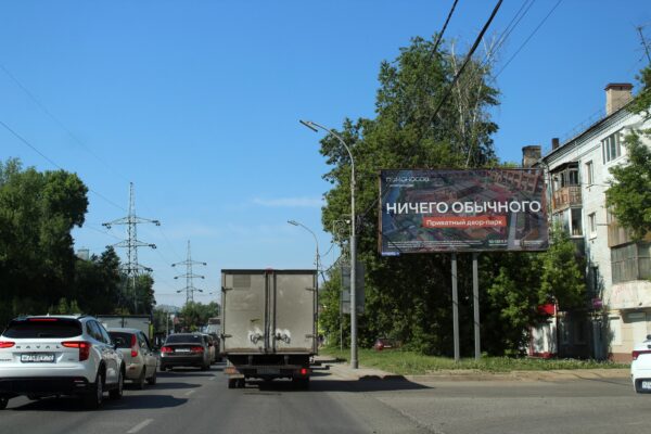 ул. Елизаровых, 44