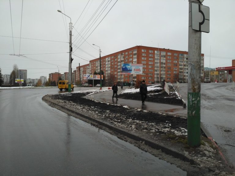 пр. Строителей, 5 (ТЦ Олимп)